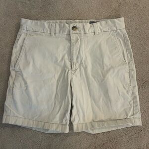 Vineyard Vines Cream Flat Front Shorts